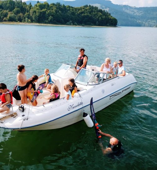 plimbari-cu-barca-ceahlau-neamt